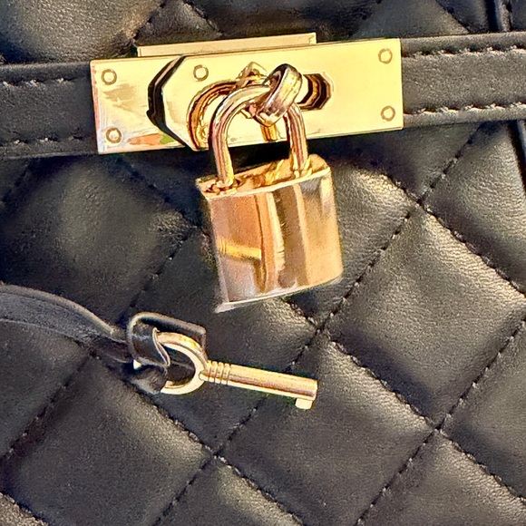 BADGLEY MISCHKA Diamond Quilted Tote With Lock and Key - Picture 3 of 13